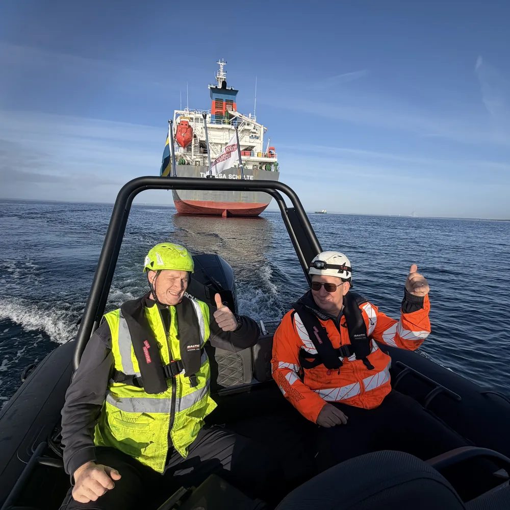 Gillis Shipping – personaltransport till fartyg på redden med Unika Upplevelser